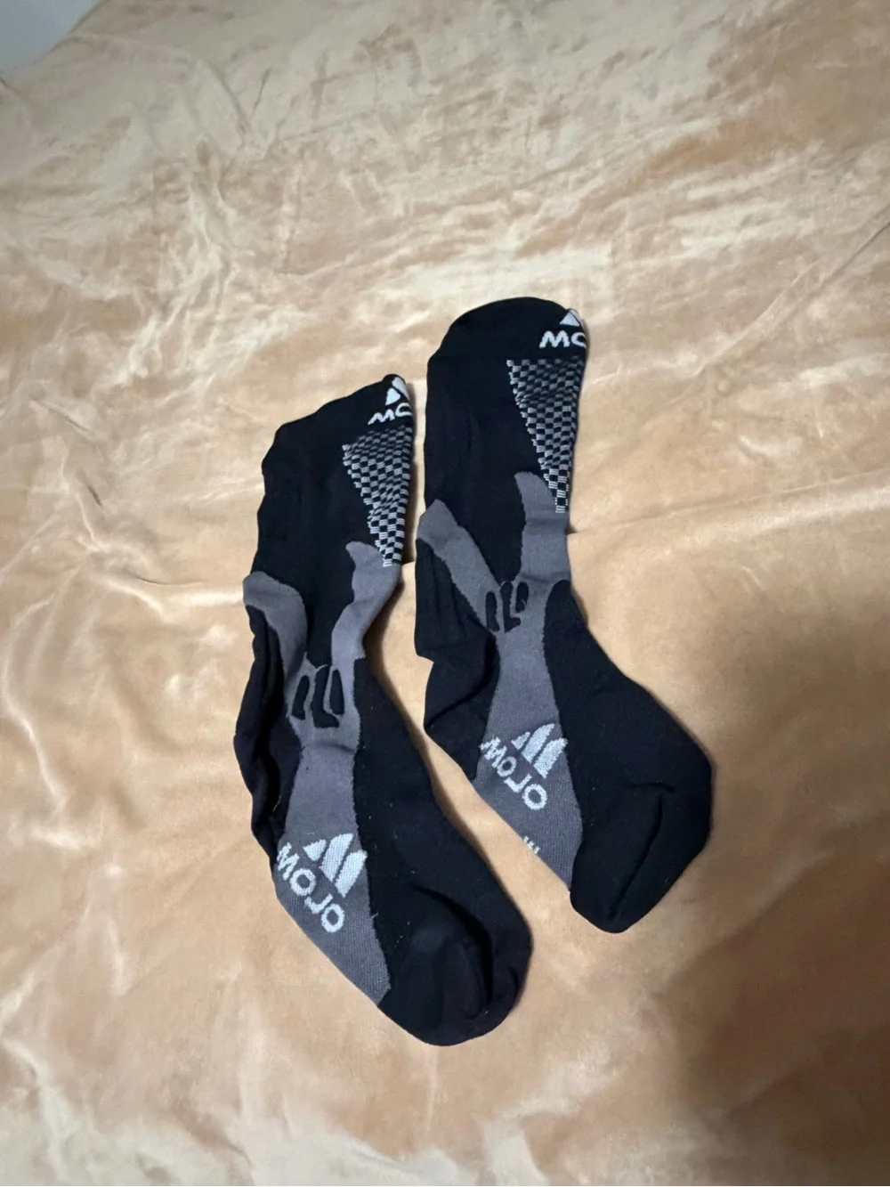 Mojo Men’s Black & Gray Athletic Compression Socks Medium